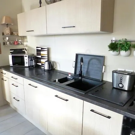 Apartament - 13 *